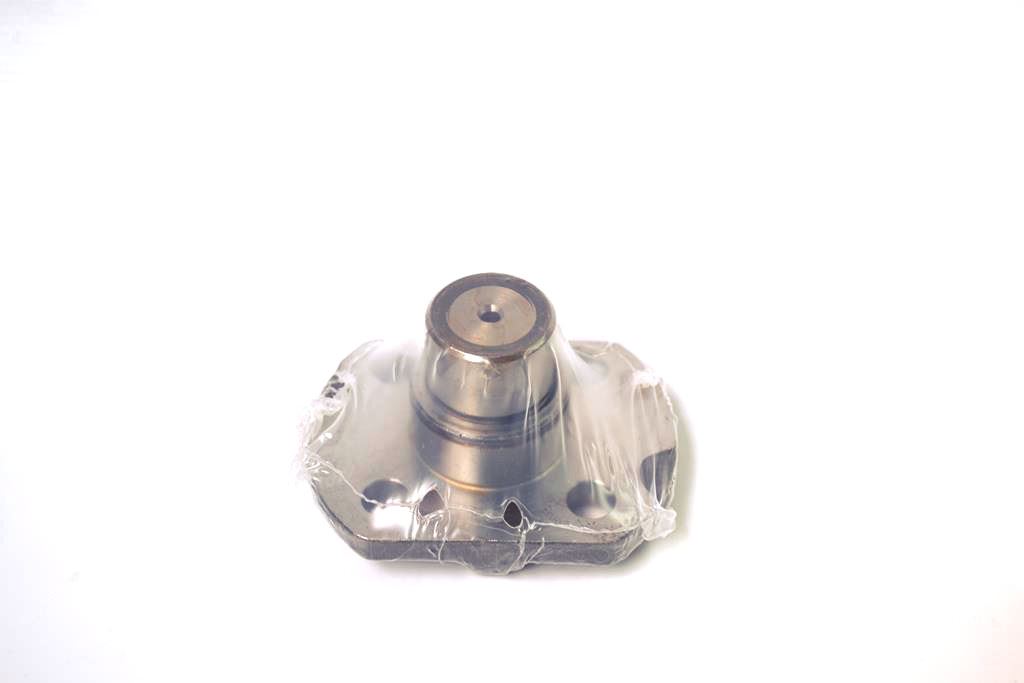 Верхний шарнирный штифт 4 болта Case NH 580M LB75