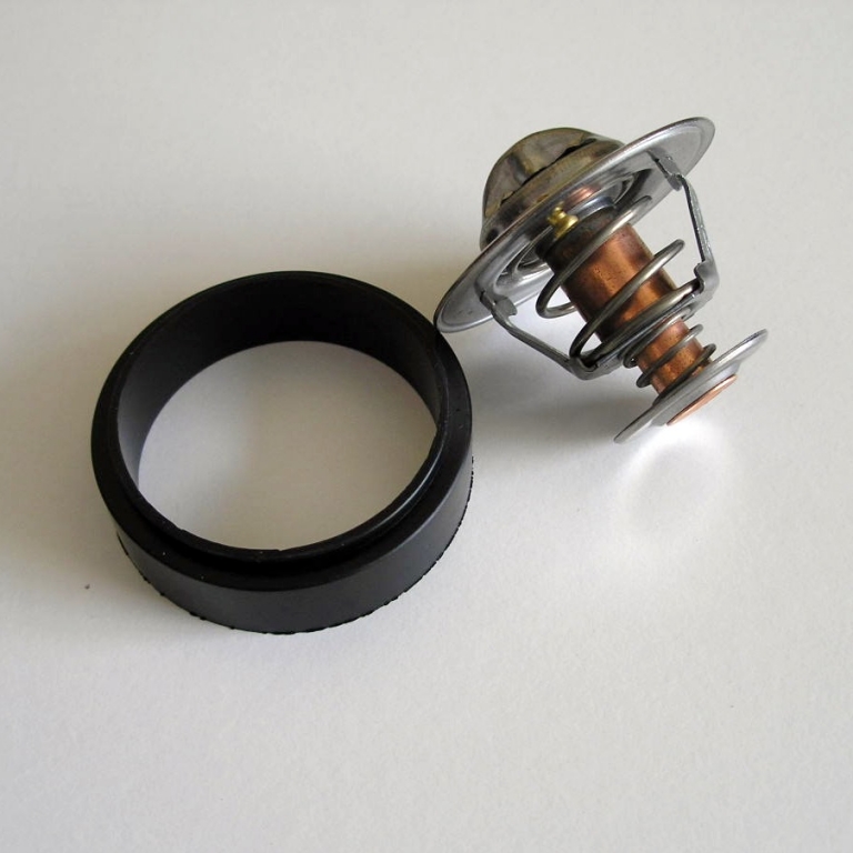 Термостат для измерения температуры воды Case 580 / Komatsu